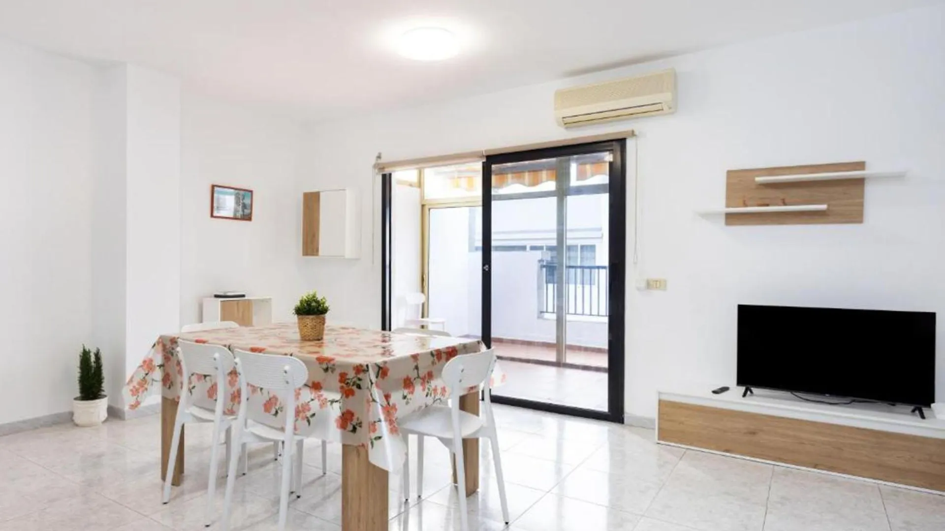 Live Santa Cruz Guigou Apartment