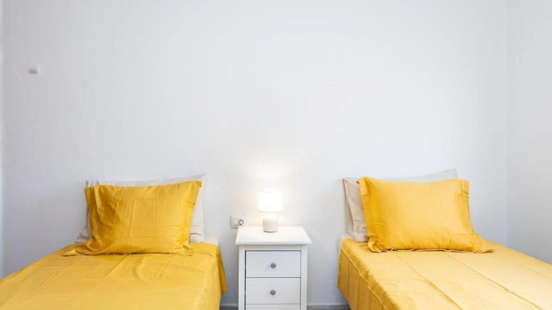 Live Santa Cruz Guigou Apartment